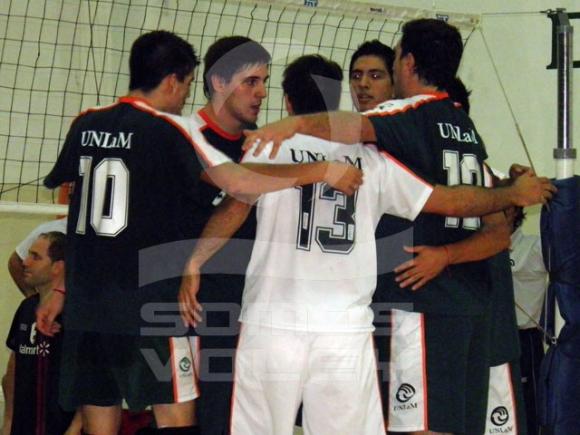 UNLM le ganó a Lanús y se aleja.