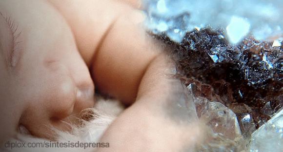 Una niña británica poco a poco se cristaliza