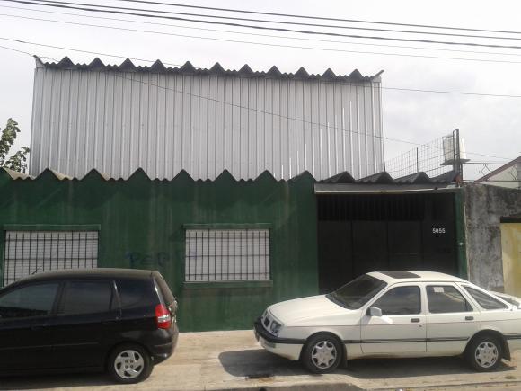 Deposito de 500 m2 en dos plantas.-Alquiler :$ 9.000 -.
