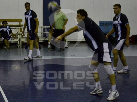 Primera-M/F11: Estudiantes sigue de racha pero UNLM no da tregua