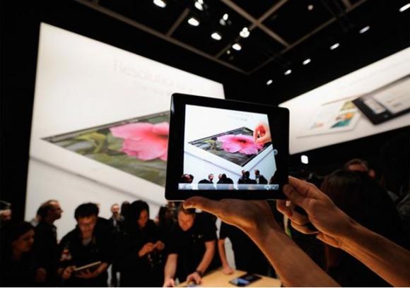 Apple le vuelve a coquetear a la industria televisiva.