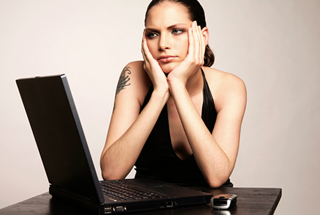 Los tatuajes de henna negra pueden provocar alergias