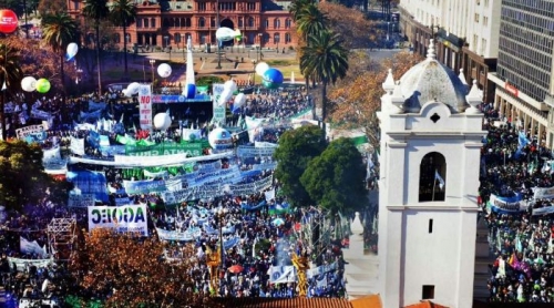Luego de la movilización del 27 de junio, llegó el estallido. CUANDO LA HISTORIA SE REPITE... ¿COMO FARSA?