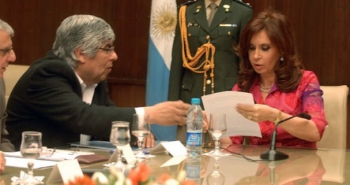 Cristina y Hugo se acusan... y ambos tienen razón.