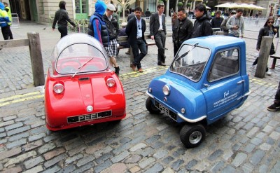 Vuelve al mercado el Peel, el auto más chico del mundo