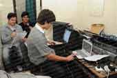 Alumnos platenses inventaron una radio con alcance mundial