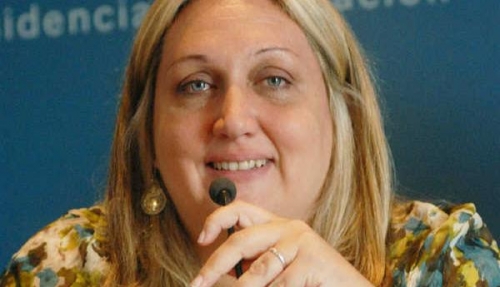 Polémica propuesta de María Rachid sobre la marihuana. ANIQUILANDO EL SISTEMA INMUNOLÓGICO DEL ENFERMO DE HIV.