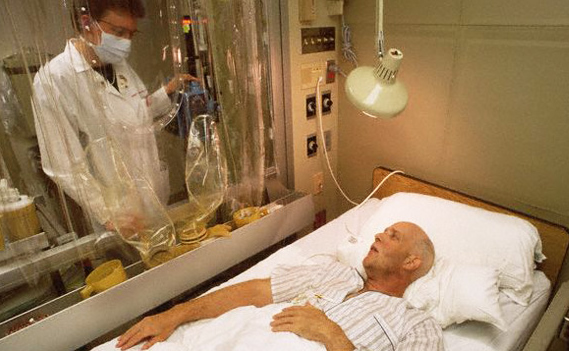 Hospitales británicos aceleran la muerte de pacientes para ahorrar dinero