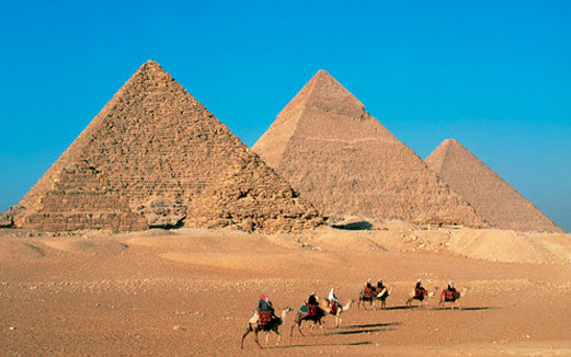 Las pirámides de Egipto, piedra en el zapato de los islamista.