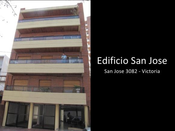 Departamento de 3 Amb. Amplio c/terraza propia y 2 cocheras