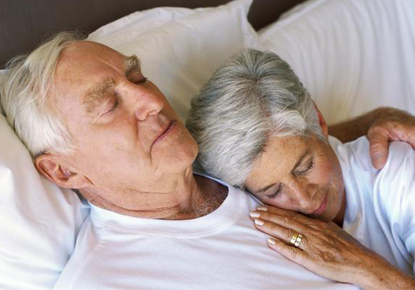 ¿Por qué con la edad y el calor dormimos peor? 