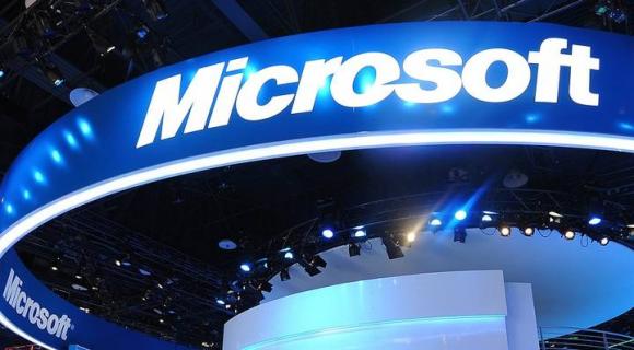 Microsoft registra sus primeras pérdidas trimestrales desde que cotiza en bolsa.