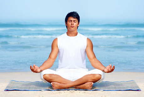 Descubren por qué practicar yoga reduce el estrés