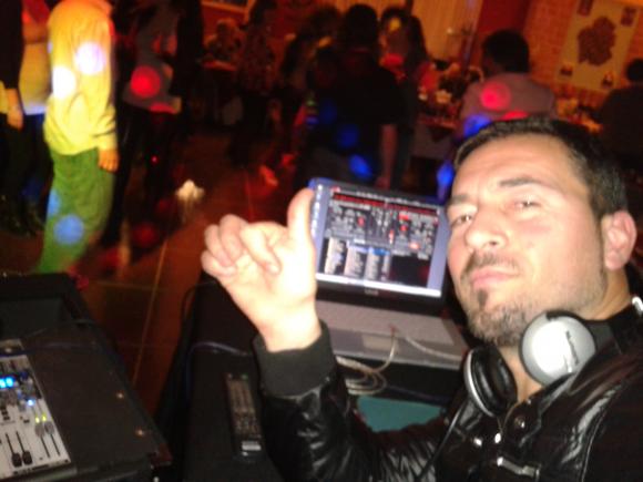  FOTOS SHOW MUSICAL GUSTAVO SANTILLAN EN EL¨CENTRO GALICIA¨