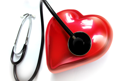 Un espray para reparar corazones infartados
