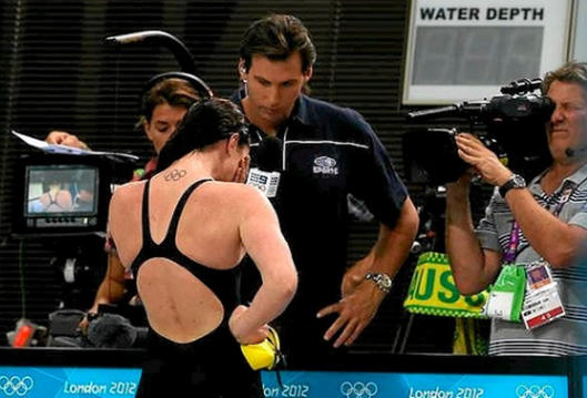 Londres 2012: Nadadora pierde el oro y culpa a las redes sociales 