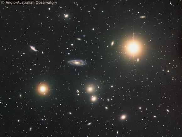 Descubren uno de los cúmulos de galaxias más grandes y activos del universo.