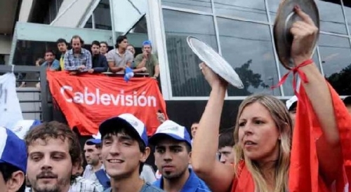 El grupo Vila-Manzano intentó ingresar por la fuerza en Cablevisión. EL KIRCHNERISMO VERSUS CLARIN EN UNA PELEA QUE PARECE NO TENER FIN