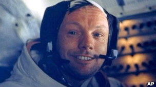 Fallece Neil Armstrong, el primer hombre que pisó la Luna