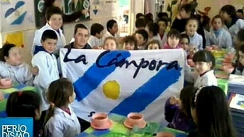 Cómo es el juego El Héroe Colectivo que realiza La Cámpora en los colegios. DIFUNDEN DETALLES DEL POLÉMICO TALLER PARA DESCARTAR CONTENIDO POLÍTICO.