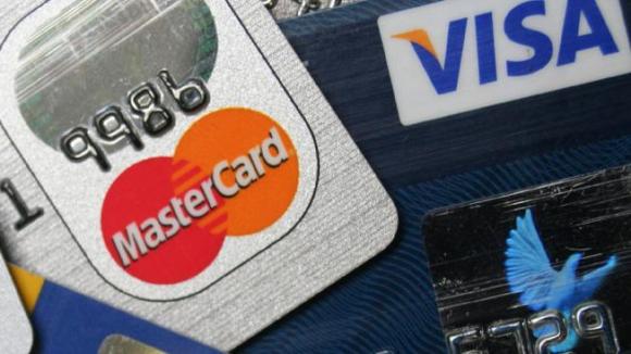 Los consumos en el exterior pagarán 15% a cuenta de Ganancias