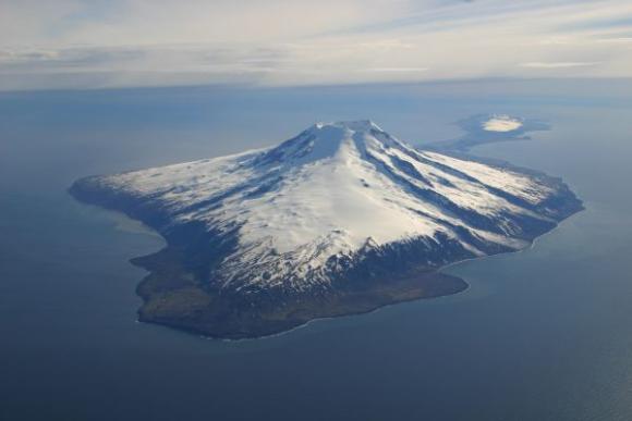 Terremoto en el mar Ártico de 6,6 grados remece pobladores de Jan Mayen