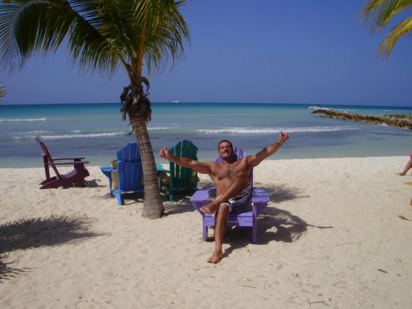 SHOWS VIERNES 7,SABADO 8,LUNES 10 Y MARTES 11