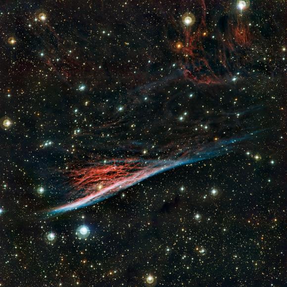 Nebulosa Lápiz viaja con rastros de explosión de 11 mil años atrás