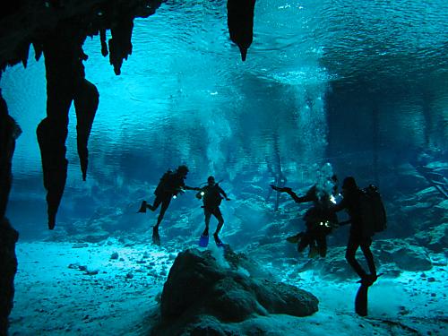 Lo que se esconde tras los cenotes de los Mayas