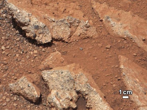 El Rover ´Curiosity´ encuentra evidencia de agua en Marte