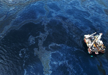 Un nuevo método para limpiar los vertidos de petróleo