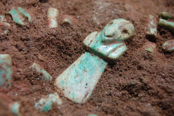 Descubren la tumba real Maya más antigua de Mesoamérica
