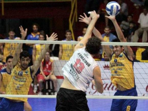 UPCN completó sus vitrinas y ganó la Copa ACLAV 2012/2013