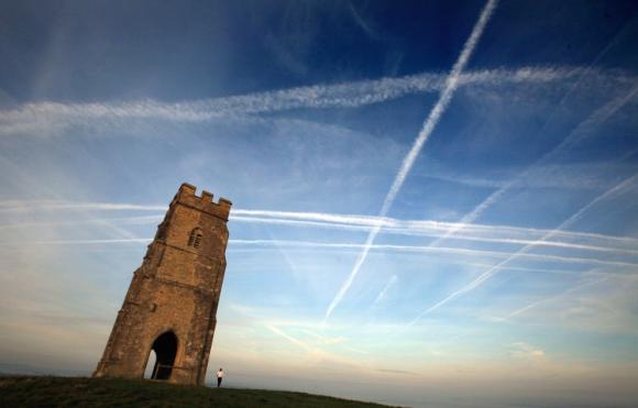 Chemtrails: daño al sistema nervioso cae desde el cielo