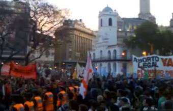 Horda del aborto ataca Catedral Primada de Argentina