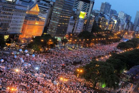 Del 13S al 8N, cómo creció la protesta popular