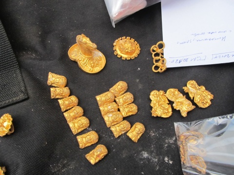 Descubren gran tesoro en joyas de oro cerca de la tumba Sveshtari de Bulgaria