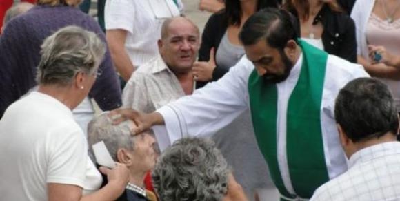 Una multitud presenció los milagros del Padre Ignacio en Buenos Aires