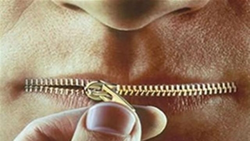 Bariloche: el atropello a la prensa que nadie repudia. INTENDENTE HIZO ALLANAR UNA RADIO.