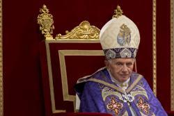 ¨COMO EN EDIFICIOS DE CEMENTO SIN VENTANAS...¨    de Benedicto XVI