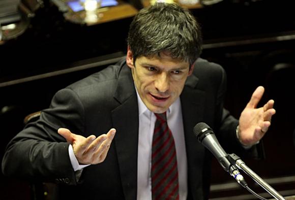 EL GOBIERNO RECUSÓ A TODA LA CAMARA CIVIL Y COMERCIAL PARA QUE NO FALLE EN LA LEY DE MEDIOS