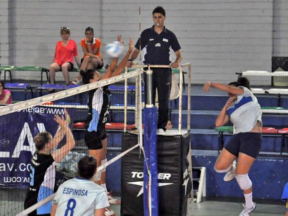Boca Juniors y Vélez Sarsfield no frenan la marcha