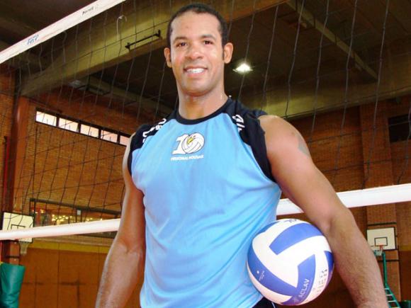 Ángel Dennis: “Después de años en Italia, aquí comienzo una experiencia nueva”