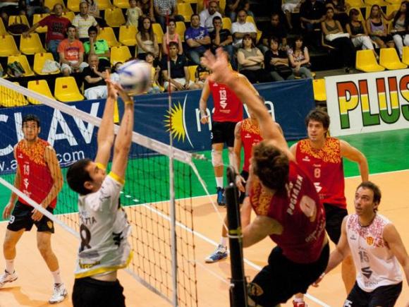 Segundo triunfo en hilera de Sarmiento Santana Textiles, que ya está cuarto