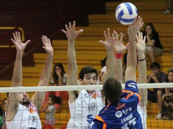 Gran cierre para Sarmiento Santana Textiles, con su tercer triunfo en fila