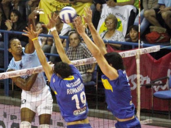 Gran triunfo en casa de Personal Bolívar sobre Boca Río Uruguay Seguros