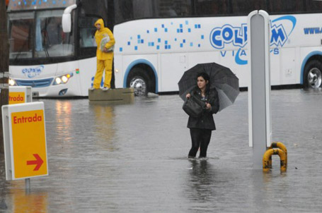 La Ciudad, otra vez colapsada por las fuertes lluvias