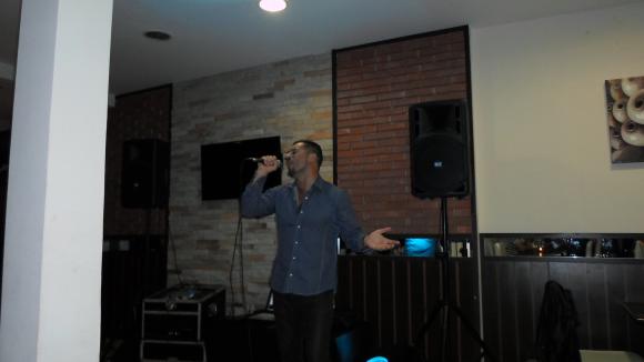 FOTOS SHOW GUSTAVO SANTILLAN EN¨OASIS¨SAN ISIDRO-AYER