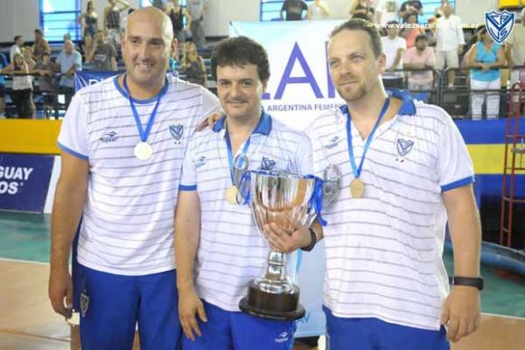 El campeón Guillermo Nazabal visita FM Plus 88.1