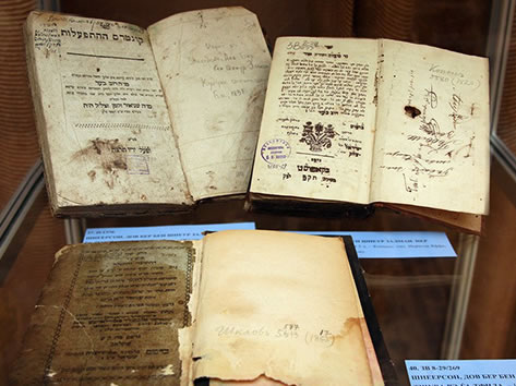 Rusia y EE.UU. se enfrentan por un archivo de documentos judíos históricos